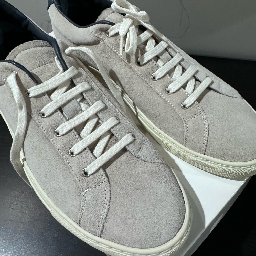 Common Projects Women's Retro Low Suede Off White/ Navy Sneakers. New. NWT